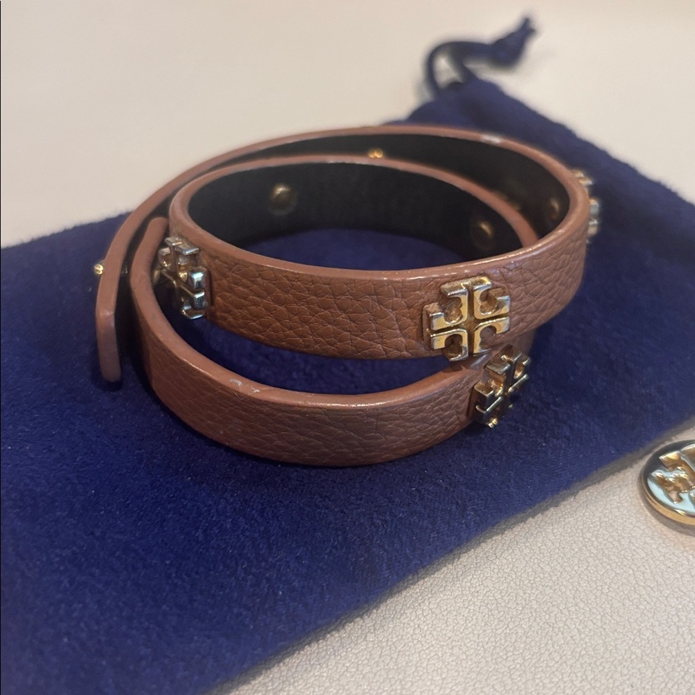 Tory Burch Bracelet leather wrap style -15 inches